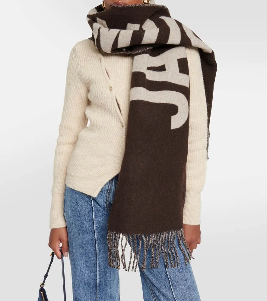 Écharpe scarf in virgin wool with Jacquemus logo, brown